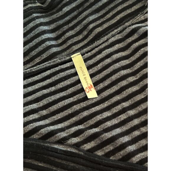 Olivia Moon Tank Tee S-L - Picture 5 of 5